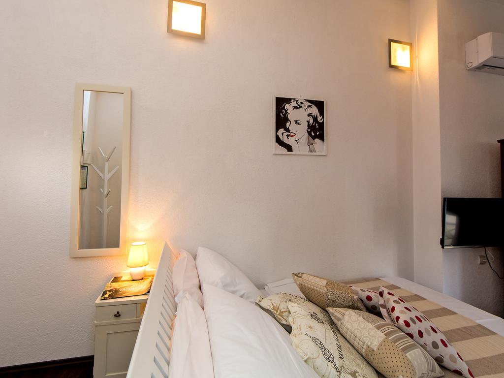 Studios Slaven Plano Habitación foto